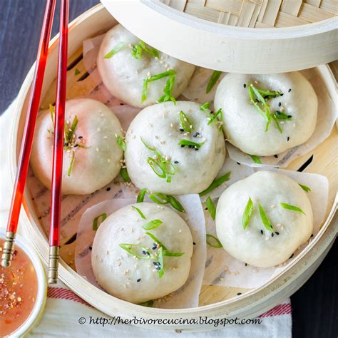 It literally means, order heart as for the difference between dumplings and potstickers, potstickers are a form of chinese dumplings called jiaozi, consisting of meat and mixed vegetables, wrapped into a. Steamed Dim Sum Buns in 2020 | Vegetarian dim sum, Dim sum, Raw food recipes