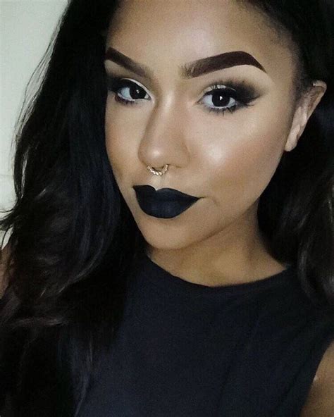 17 Pictures That Prove Black Lipstick Should Be Stopped Black Lipstick Black Lipstick Makeup