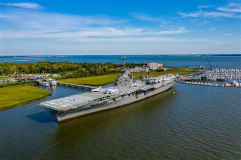 120 Uss Yorktown Stock Photos Pictures And Royalty Free Images Istock