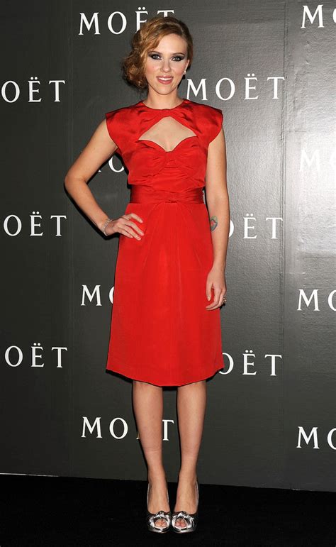 Scarlett Johansson Sexiest Dresses Pictures Popsugar Fashion