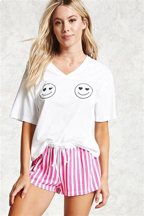 10 Tipos De Pijama Que Jamás Sobrarán En Tu Clóset Siempre Hay Una Para Cada Ocasión Ropa