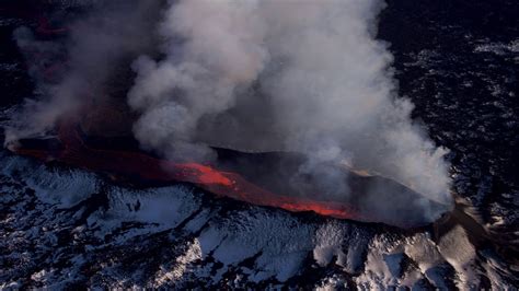 Icelands Massive Bardarbunga Volcano Ready To Erupt Youtube