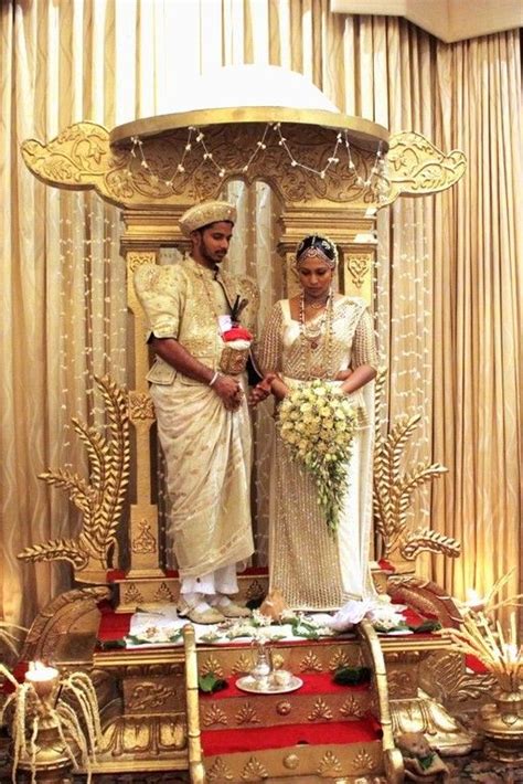 Sri Lankan Sinhalese Wedding Poruwa Ceremony Wedding Costumes Asian