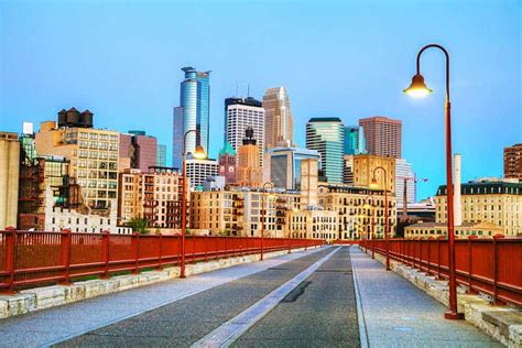 Downtown Minneapolis What To See Where To Eat Drink And Stay
