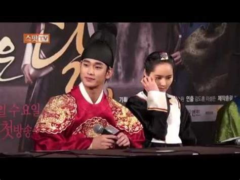 Bo kyung is distraught by the relationship between hweon and the shaman. 2.1.2012 The Moon Embracing the Sun press conference ...