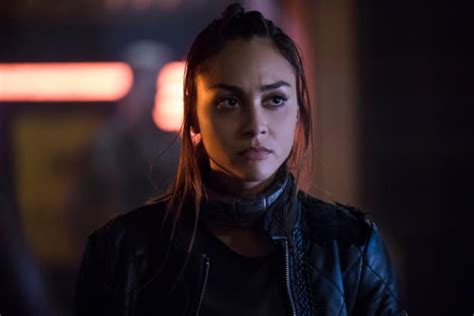 Raven Reyes Is Back Again The 100 Tv Fanatic