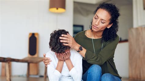 Parents Who Force Unremorseful Kids To Apologize To Others Before They