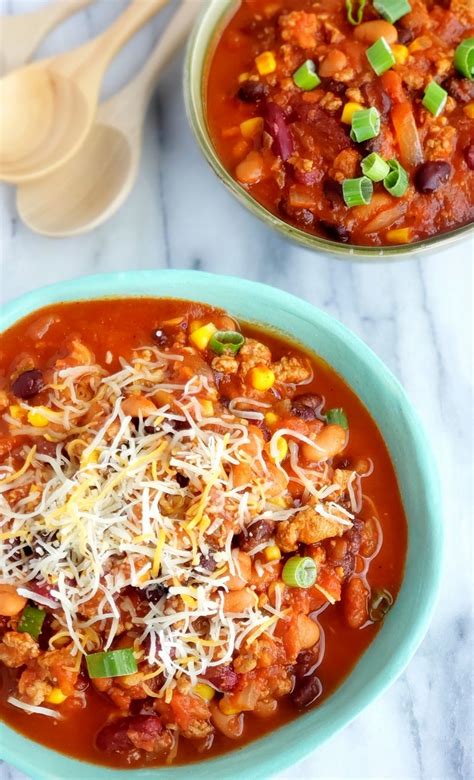 This Low Calorie Turkey Chili Is So Jammed With Flavor You Ll Forget
