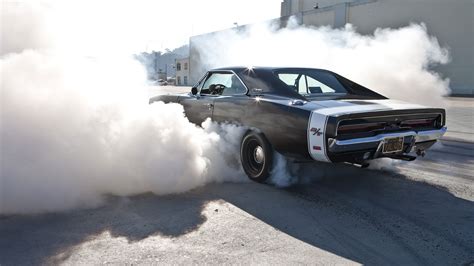 45 Muscle Car Burnout Wallpaper