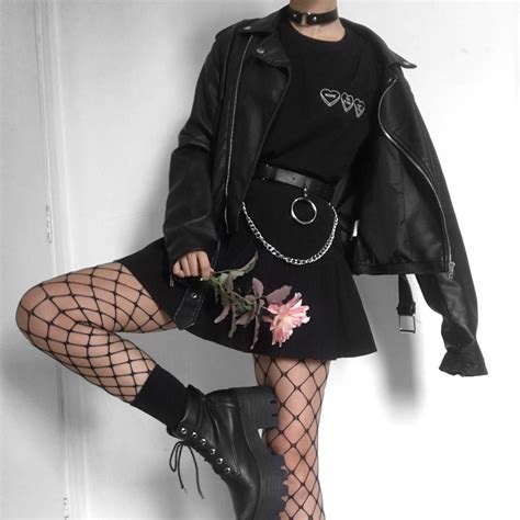 Soft Grunge Outfits Cute Goth Aesthetic Contact Grunge Aesthetic On Messenger Ezildaricci