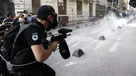 Police Fire Rubber Bullets At Gay Pride Parade In Istanbul Turkey