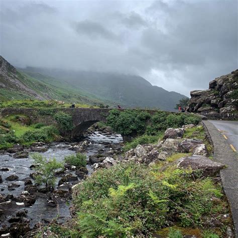 A Musical Interlude At The Gap Of Dunloe Canadian Cycling Magazine