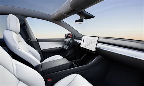 Our Tesla Model Y Review Cleantechnica Goes For A Ride In The Tesla