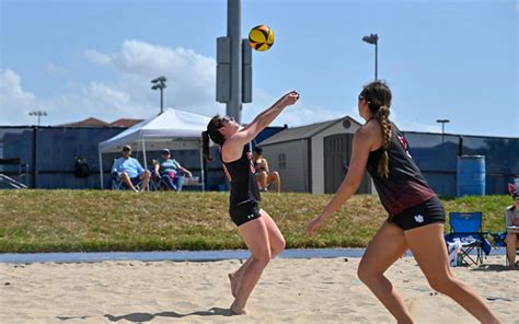 Beach Volleyball Drops Pair Of Pac 12 Matches In Los Angeles Vcp