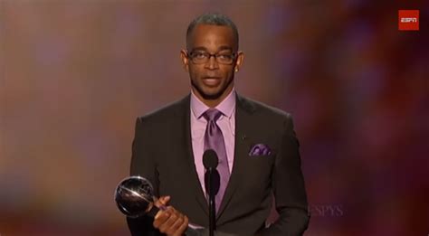 Stuart Scott Of Espn Finally Looses His Battle With Cancer