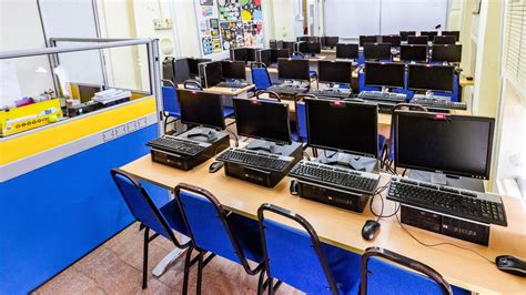 Malaysia, like many countries in the region, has invested heavily in the use of ict in schools since 1999. Facilities -The 1st La Salle International School in ...