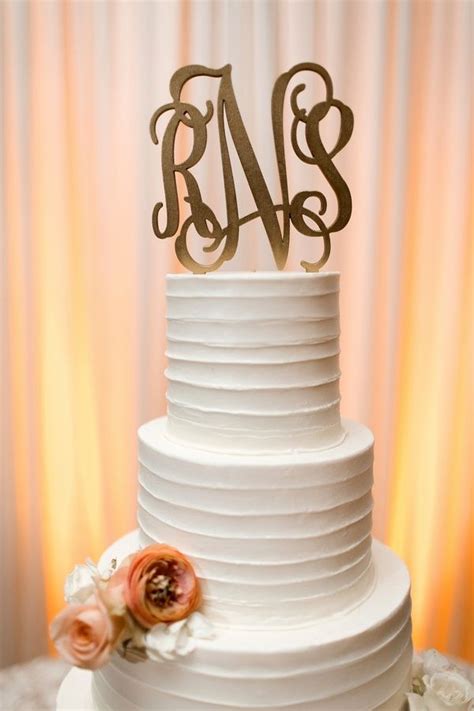 Golden Monogrammed Cake Topper Photography Arte De Vie Read More