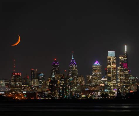 Crescent Moon Setting Over Philadelphia Last Night🌛had A Great Time