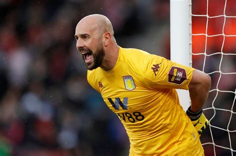 liverpool fans gush over pepe reina post