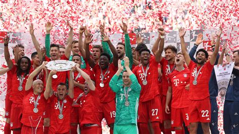 #neuerthewall manuel neuer's top 5 saves from the 2020/21 bundesliga season watch the best five. Bundesliga: FC Bayern ist Meister - Tristesse beim BVB