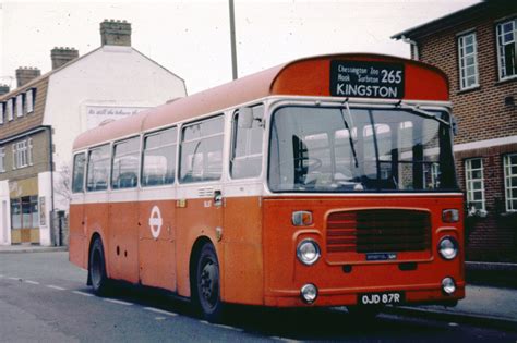 London Bus Routes Route 265 Richmond Leatherhead [withdrawn]