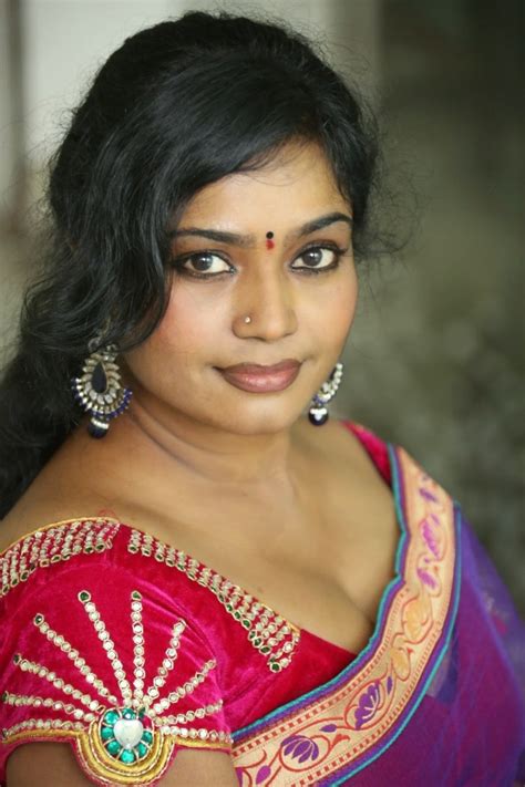 actress jayavani hot stills  saree telugu actress hd