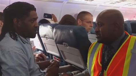 Delta Passenger Kicked Off Plane For Using Bathroom I Had An Emergency Youtube