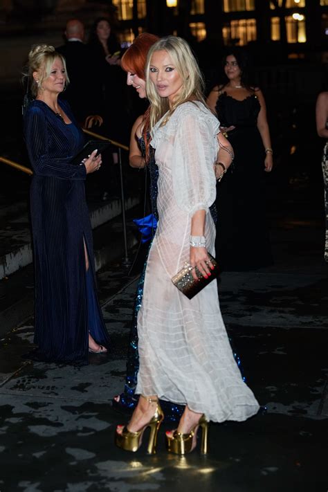 Kate Moss Cant Resist A Death Defying Disco Platform British Vogue