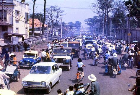 South vietnam, officially the republic of vietnam (rvn; Street Scenes of Saigon, Vietnam from Between 1970-1975 in ...
