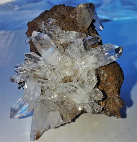 Mineralesdb Cuarzo Y Siderita Barakaldo Bizkaia Euskadi