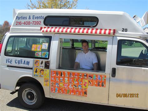 Ice Cream Trucks For Rent Corporate Event Catering In Cleveland Oh Chriss Ice Cream Treats