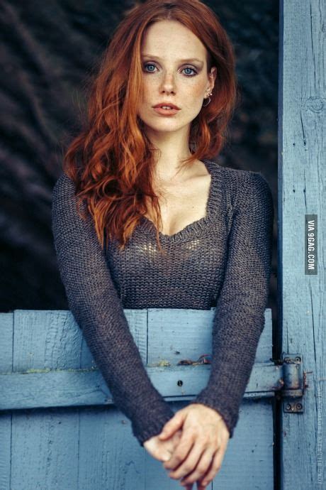 Redhead With Freckles Red Haired Beauty Redheads Freckles Red Hair