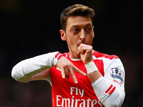 Mesut Ozil Celebrates His Goal Against Spurs Arsenal Players Arsenal