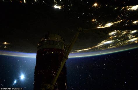 Iss Astronaut Captures Incredible Images Of Earth Moon And Venus