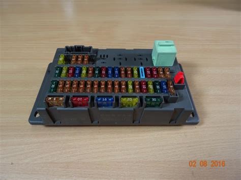 In a perfect world, all cars would be as fun and affordable as the mini cooperjeff bartlett. 2003 Mini Cooper Fuse Box