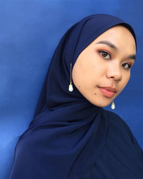 This Malaysian Creates Elegant Earrings For Hijabis To Style With Their Hijab
