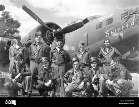 The Usaaf Crew Of Ww11 B17 Flying Fortress Pose By The Nose Of Their