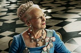 Margrethe II, en majesté sur le portrait de ses 50 ans de règne