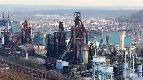 a florange les hauts fourneaux ne redémarreront pas les echos