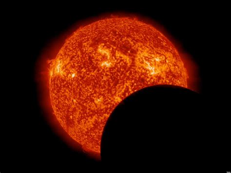 Nasas Solar Dynamics Observatory Pictures Lunar Transit In Amazing