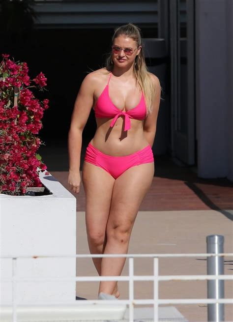 Iskra Lawrence Sexy Telegraph