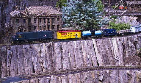 Freight Train Passing A Replica Of The Cheekwood Mansion Flickr