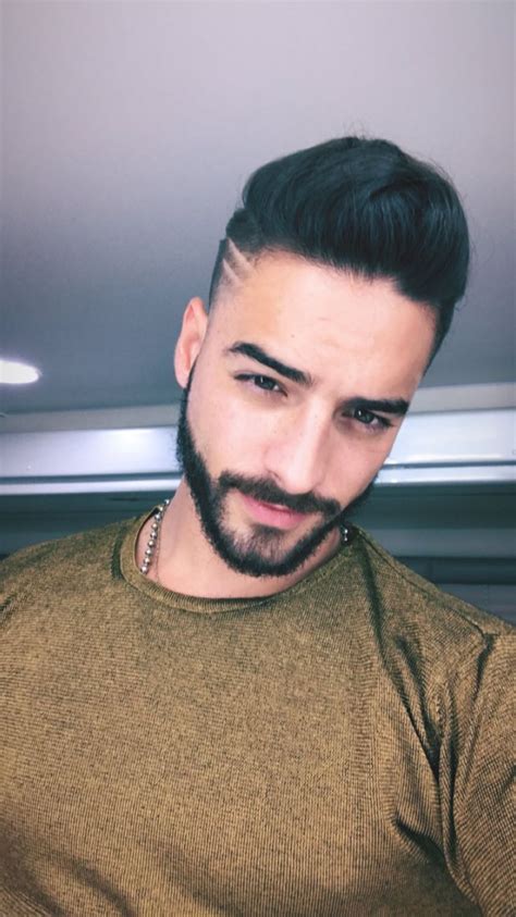 Pin By Denki⚡️⚡️⚡️⚡️ On Maluma Spanish Men I Love Beards Hair And Beard Styles
