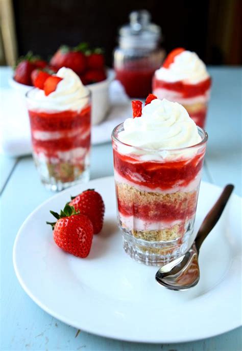 Strawberry Cream Parfait Simple Light Creamy And Delicious