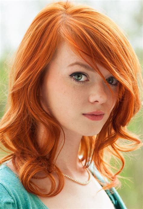 Pin By Mark Hozian On Power Of Red Beautiful Red Hair Beautiful Redhead Redhead Beauty