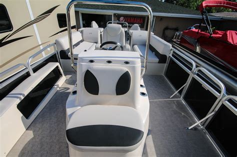 Avalon Pontoon Boat Gs Fish Center Console 25x85x25 2017 For Sale For