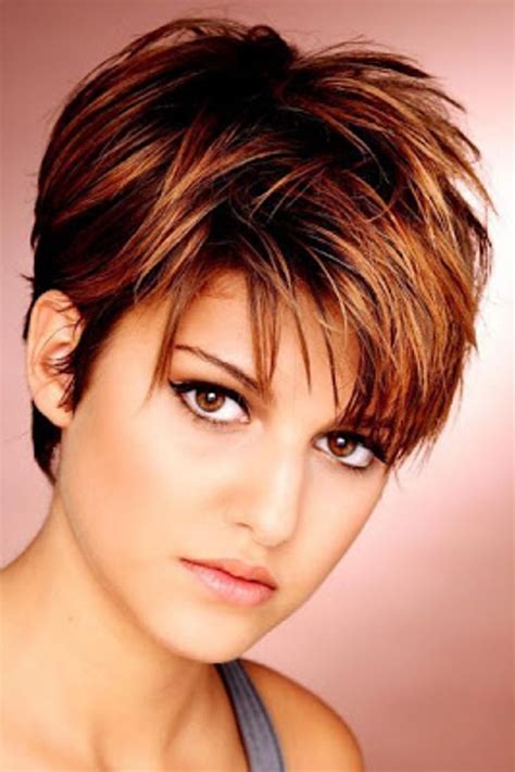 Asymmetrical and angled cuts are different approaches to modern short haircuts. 21 Best Short Haircuts For Fine Hair | Short thin hair ...