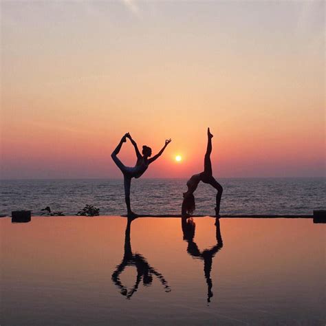 Sunset Beach Yoga Yoga Photography Yoga Inspiration Photos Gymnastics Poses