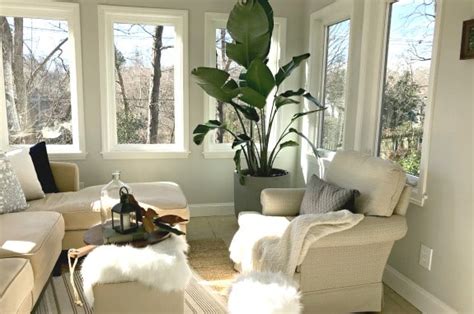 Thrifty Ideas For Decorating The Sunroom · Chatfield Court