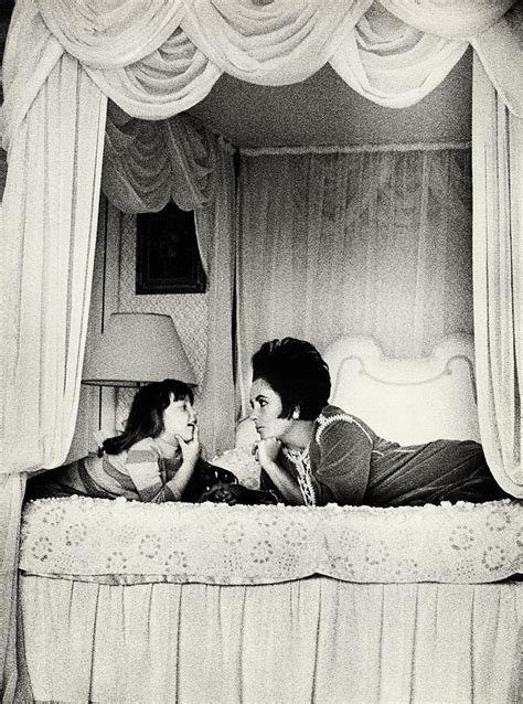 Elizabeth Taylor With Her Daughter Photograph By Henry Clarke Pixels